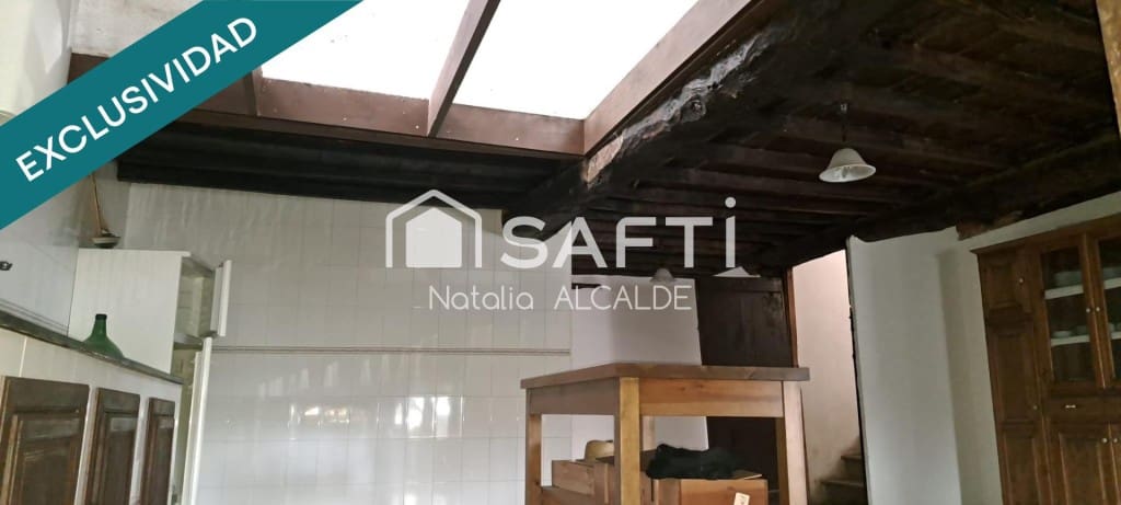 6 bedroom Finca/Country House for sale in Arganza - € 187,000 (Ref: 9595503)