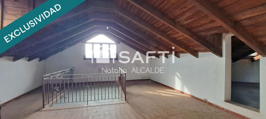 6 bedroom Finca/Country House for sale in Arganza - € 187,000 (Ref: 9595503)