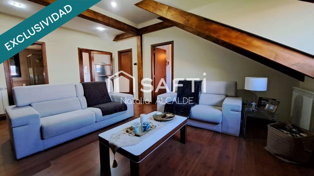 Chalet de 6 habitaciones en Carracedelo en venta - 285.000 € (Ref: 9595505)