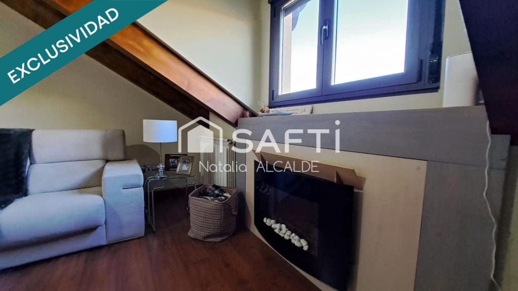 Chalet de 6 habitaciones en Carracedelo en venta - 285.000 € (Ref: 9595505)