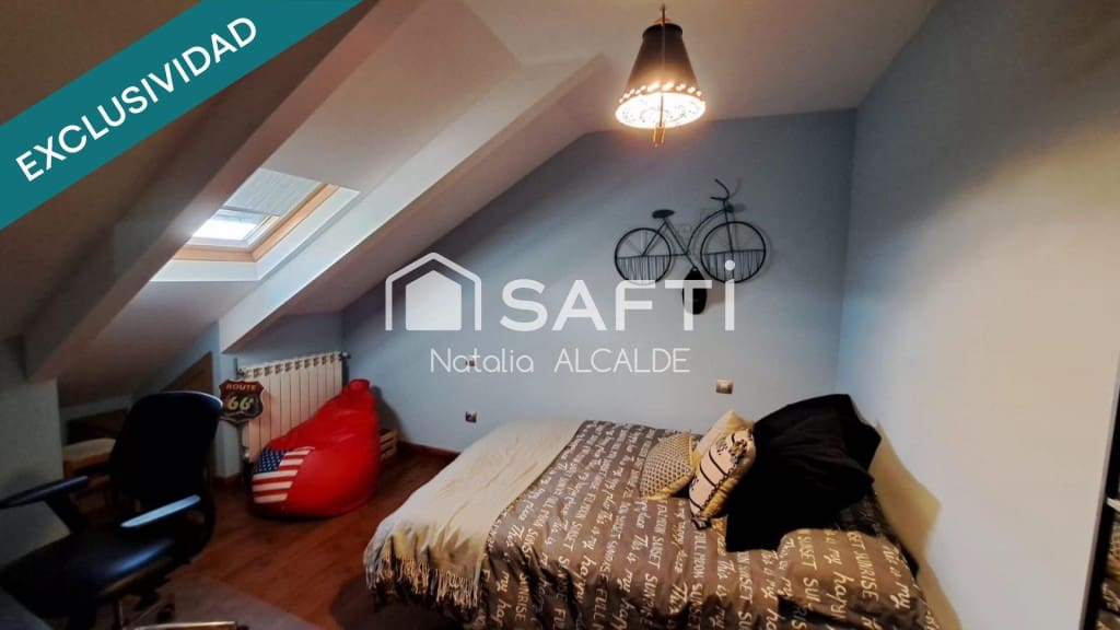 Chalet de 6 habitaciones en Carracedelo en venta - 285.000 € (Ref: 9595505)