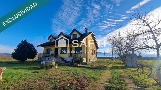 6 slaapkamer Villa te koop in Carracedelo - € 285.000 (Ref: 9595505)