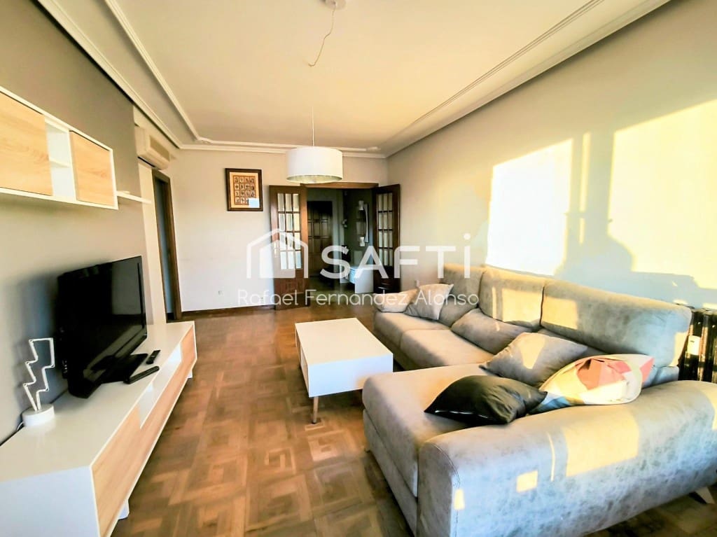 Apartamento de 3 habitaciones en León ciudad en venta - 185.000 € (Ref: 9595507)