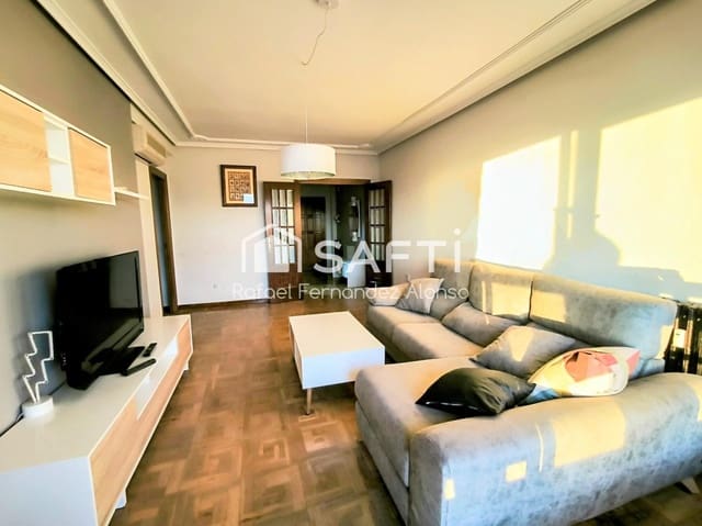 Apartamento de 3 habitaciones en León ciudad en venta - 185.000 € (Ref: 9595507)