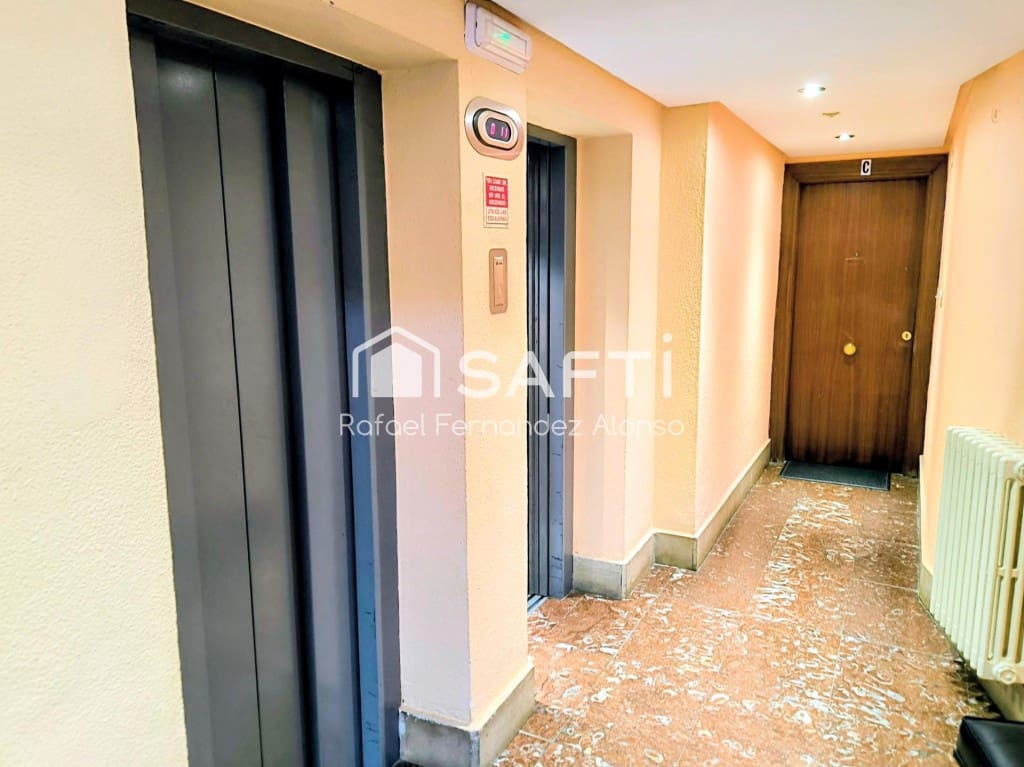 2 sypialnia Apartament na sprzedaż w Miasto Leon - 240 000 € (Ref: 9595509)