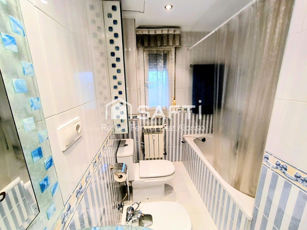 2 sypialnia Apartament na sprzedaż w Miasto Leon - 240 000 € (Ref: 9595509)