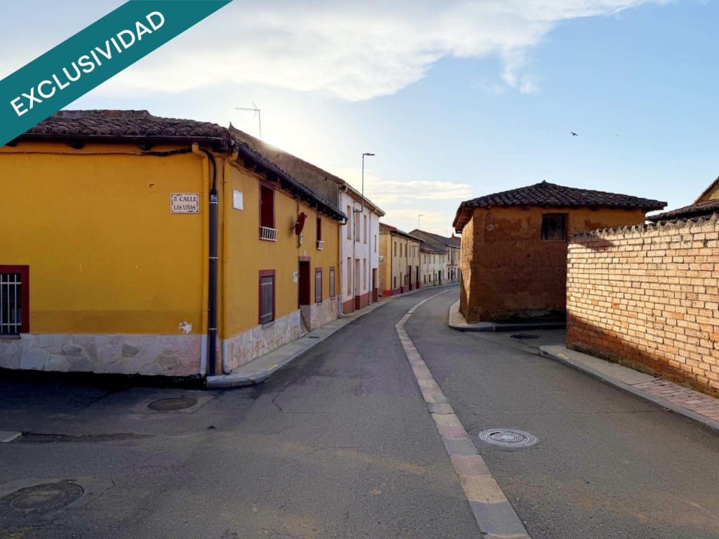 4 soveværelse Finca/Landehus til salg i Santas Martas med garage - € 60.000 (Ref: 9595510)