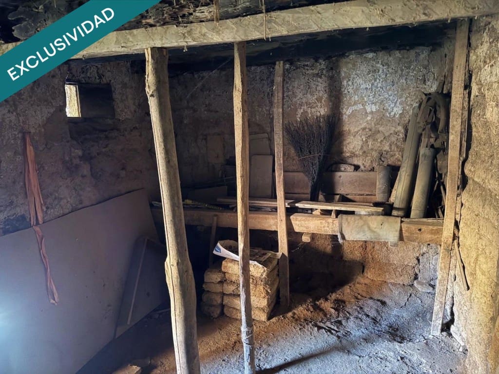 4 soveværelse Finca/Landehus til salg i Santas Martas med garage - € 60.000 (Ref: 9595510)