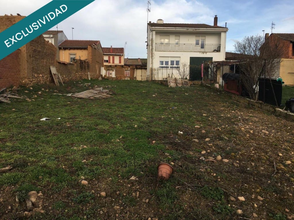 Building Plot for sale in Sariegos - € 60,000 (Ref: 9595513)