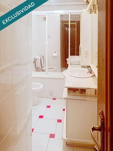 3 soveværelse Lejlighed til salg i La Pola de Gordón med garage - € 54.769 (Ref: 9595520)