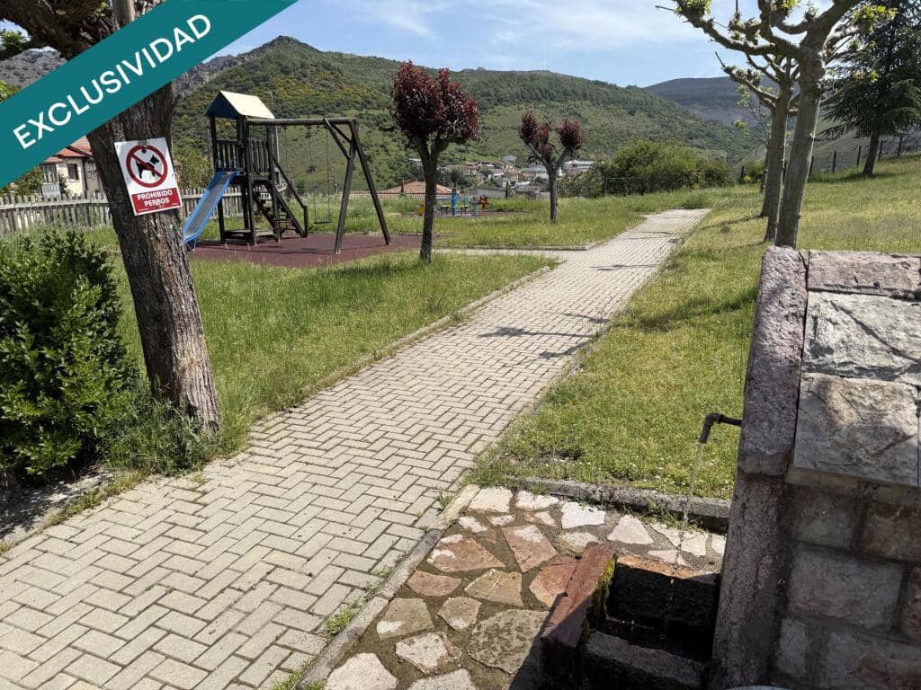 3 sypialnia Apartament na sprzedaż w La Pola de Gordon z garażem - 53 670 € (Ref: 9595520)