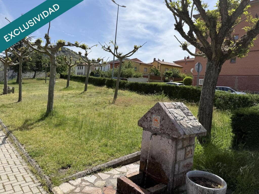 3 sypialnia Apartament na sprzedaż w La Pola de Gordon z garażem - 53 670 € (Ref: 9595520)