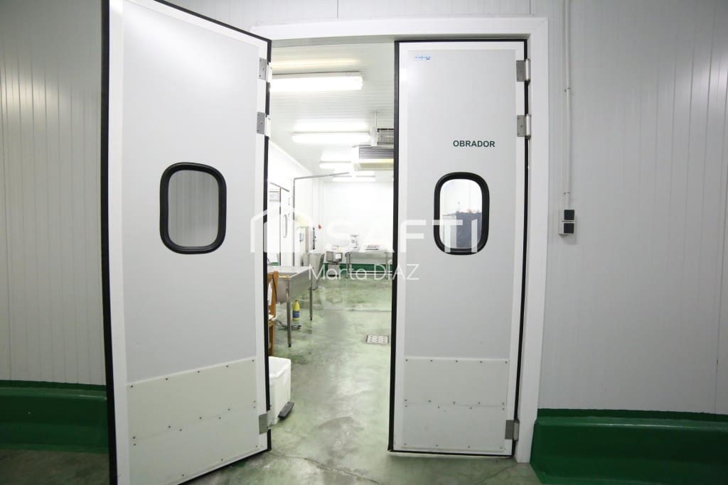 Local Commercial à vendre à Ronda avec garage - 590 000 € (Ref: 9595526)