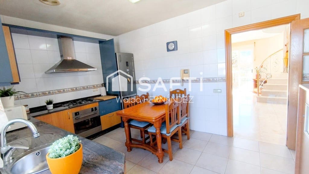 3 soveværelse Villa til salg i La Alberca med swimmingpool garage - € 380.000 (Ref: 9595542)