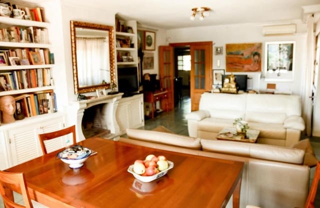 6 bedroom Villa for sale in Las Torres de Cotillas with pool garage - € 380,000 (Ref: 9595544)