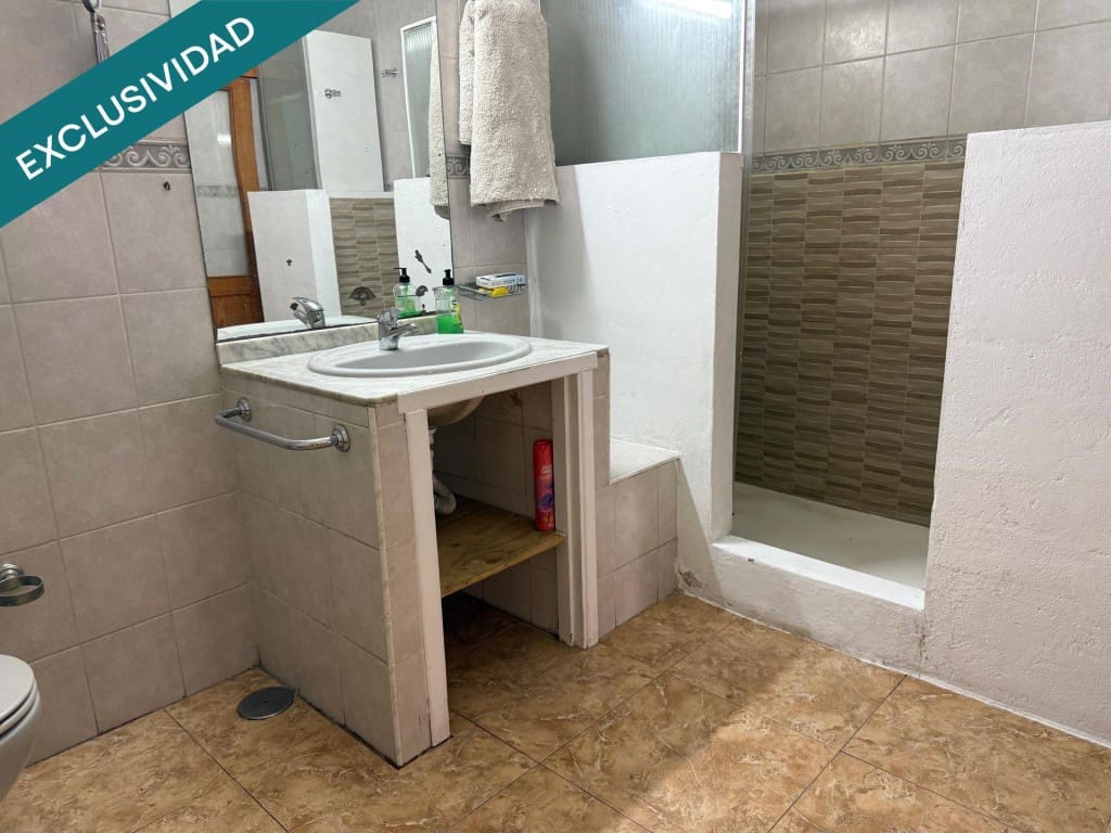 3 bedroom Terraced Villa for sale in Arrecife - € 220,000 (Ref: 9595548)