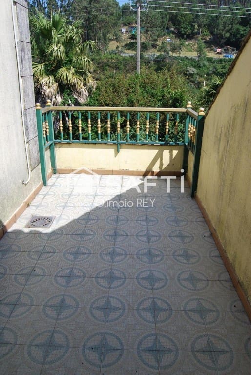 7 bedroom Villa for sale in Vilagarcia de Arousa - € 590,000 (Ref: 9595552)