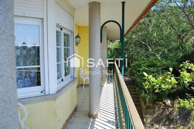 Chalet de 7 habitaciones en Vilagarcía de Arousa en venta - 590.000 € (Ref: 9595552)