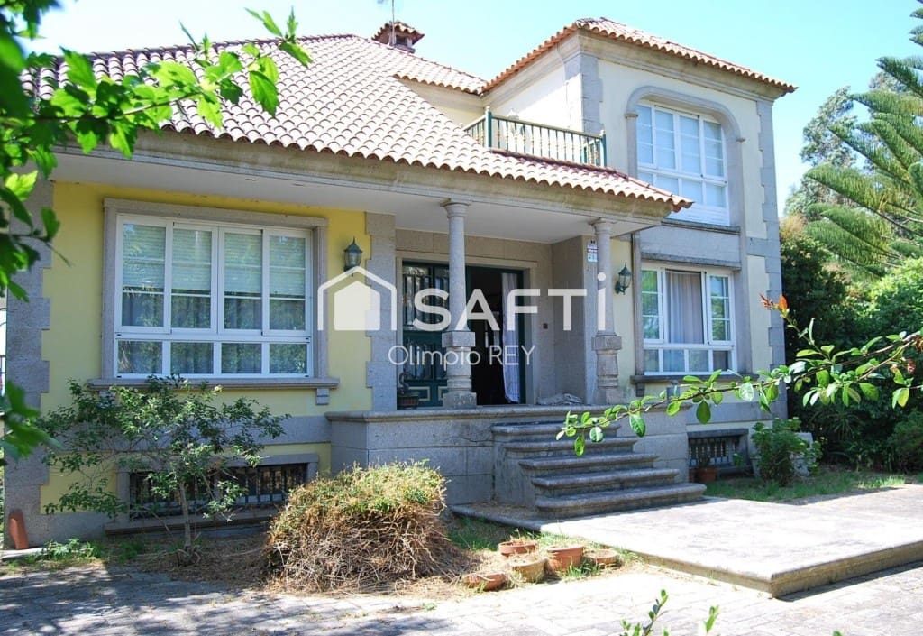 7 bedroom Villa for sale in Vilagarcia de Arousa - € 590,000 (Ref: 9595552)