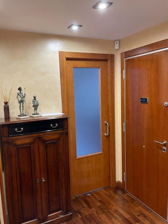 5 bedroom Flat for sale in Valladolid city with garage - € 850,000 (Ref: 9595557)