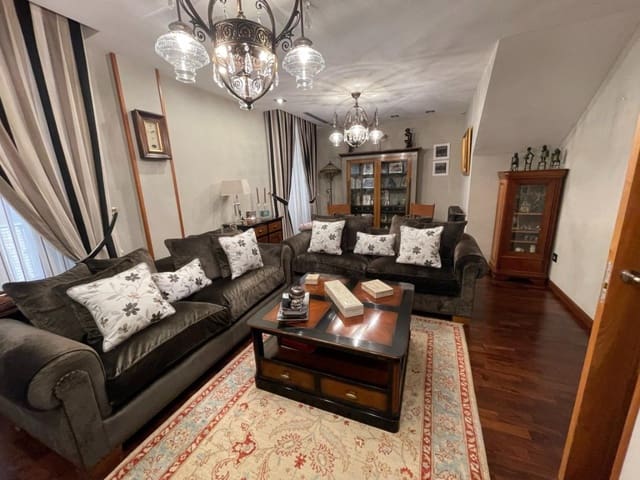 5 soverom Leilighet til salgs i Valladolid by med garasje - € 850 000 (Ref: 9595557)