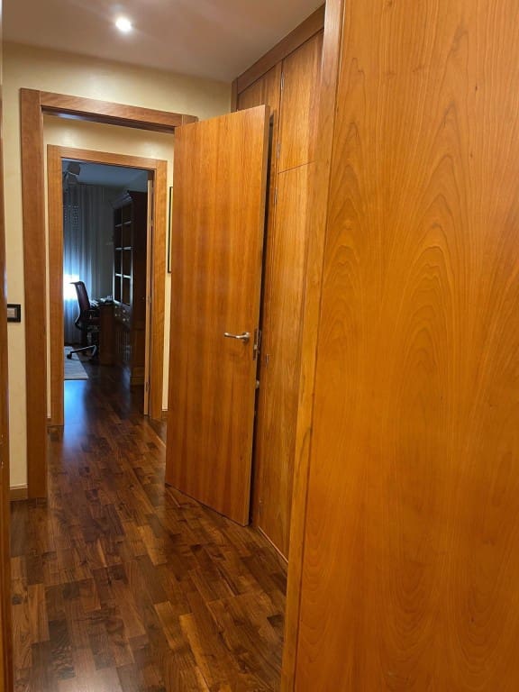 5 bedroom Flat for sale in Valladolid city with garage - € 850,000 (Ref: 9595557)