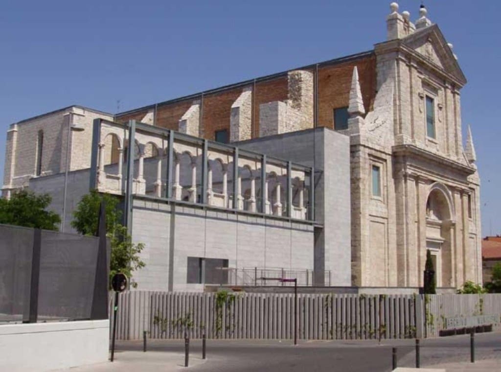 5 bedroom Flat for sale in Valladolid city with garage - € 850,000 (Ref: 9595557)