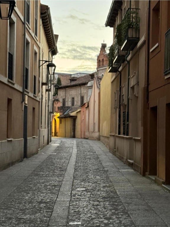 5 bedroom Flat for sale in Valladolid city with garage - € 850,000 (Ref: 9595557)