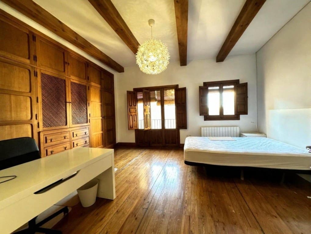 Office for sale in Segovia city - € 1,245,000 (Ref: 9595558)