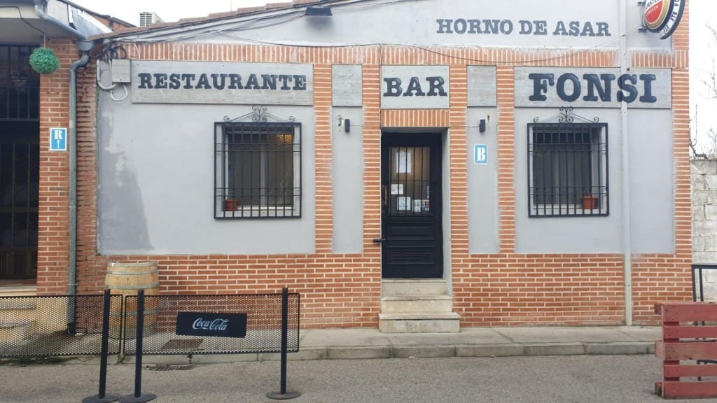 Commercial for sale in Cuellar - € 600,000 (Ref: 9595559)