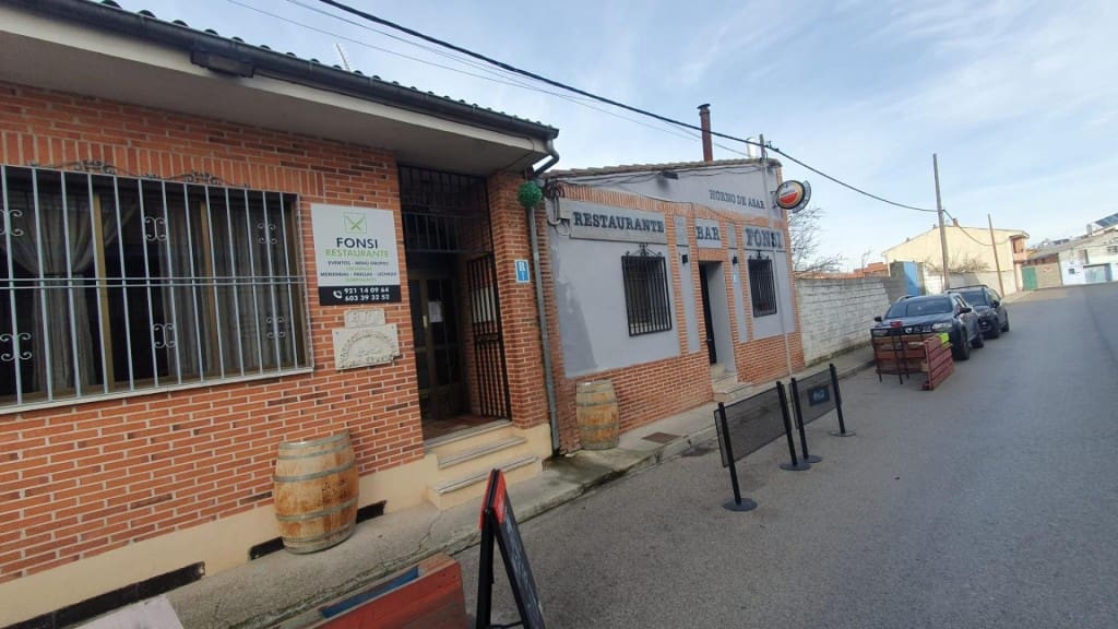 Commercial for sale in Cuellar - € 600,000 (Ref: 9595559)