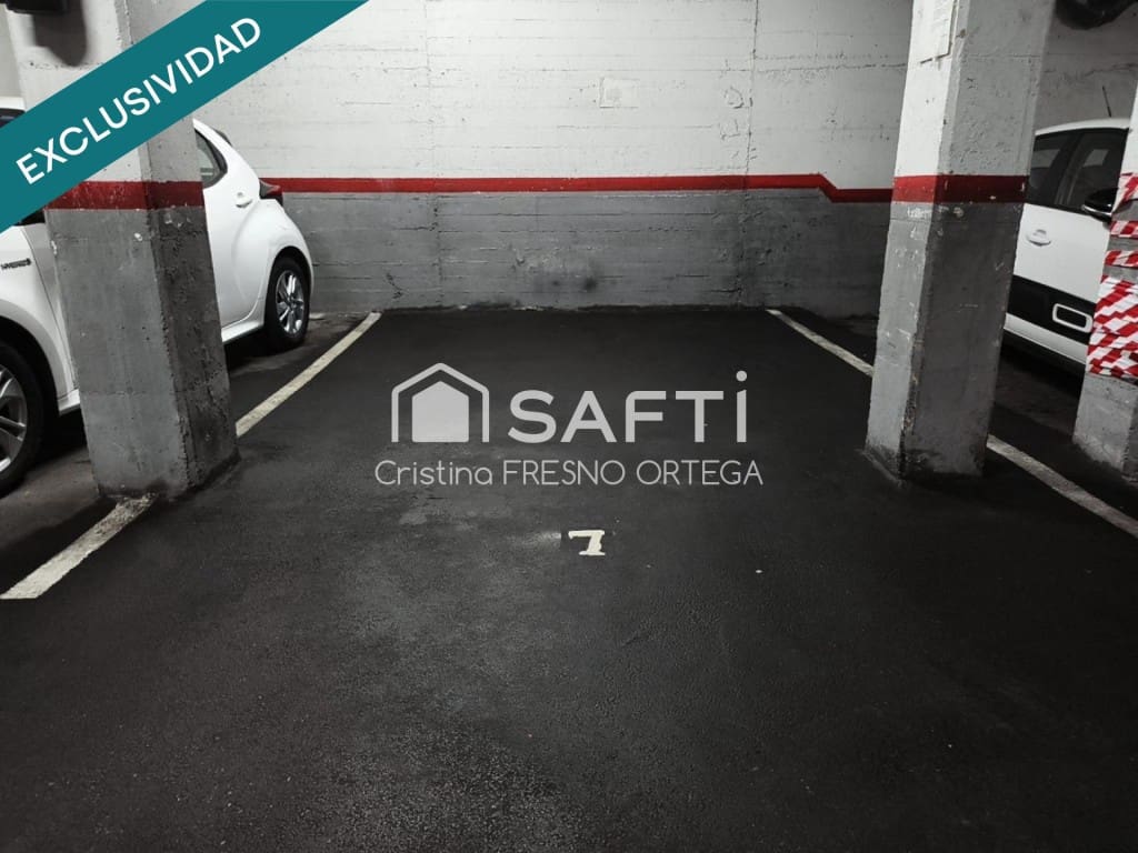 Garaje en Esplugues de Llobregat en venta - 22.000 € (Ref: 9595560)