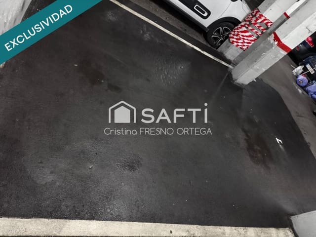 Garaje en Esplugues de Llobregat en venta - 22.000 € (Ref: 9595560)