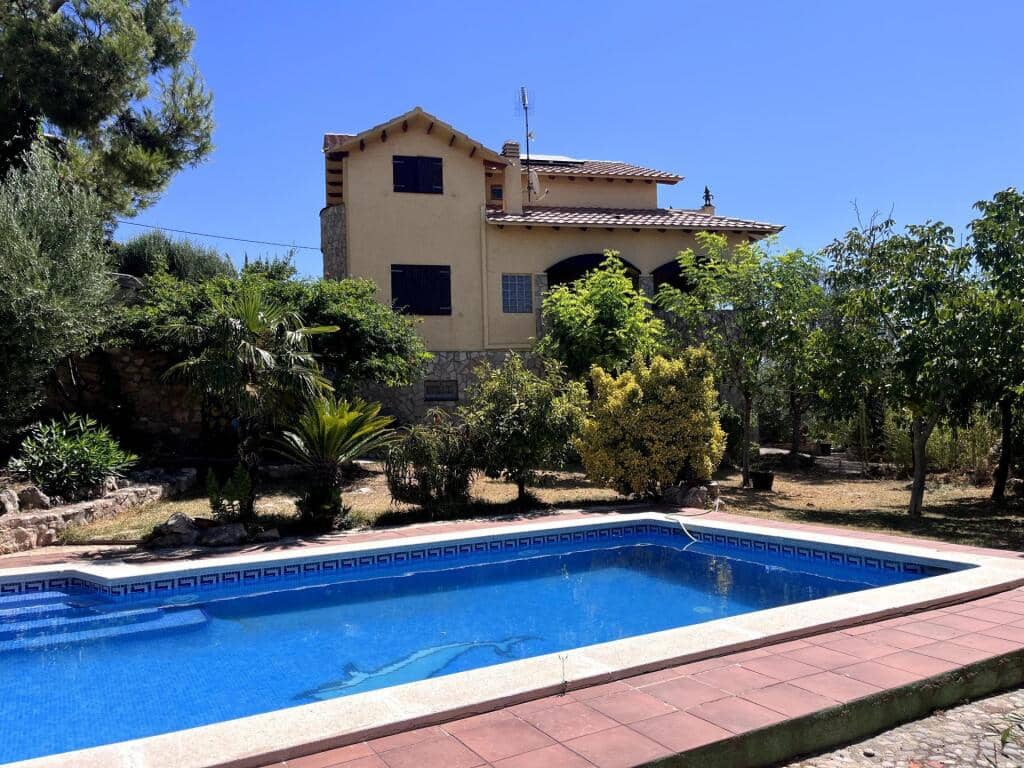6 bedroom Villa for sale in La Bisbal del Penedes with pool garage - € 349,000 (Ref: 9595562)