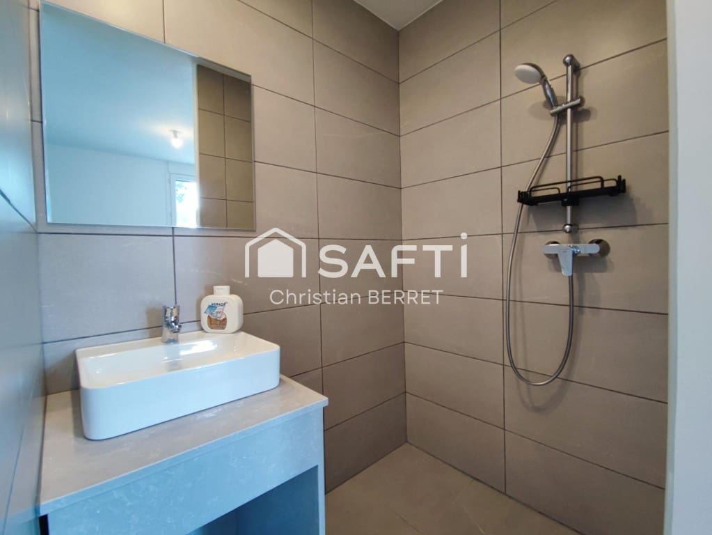 3 chambre Villa/Maison à vendre à Turis avec piscine - 285 000 € (Ref: 9595563)