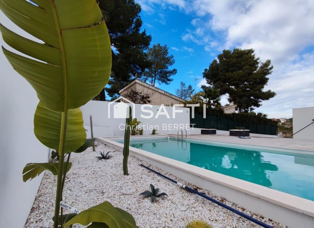 3 chambre Villa/Maison à vendre à Turis avec piscine - 285 000 € (Ref: 9595563)