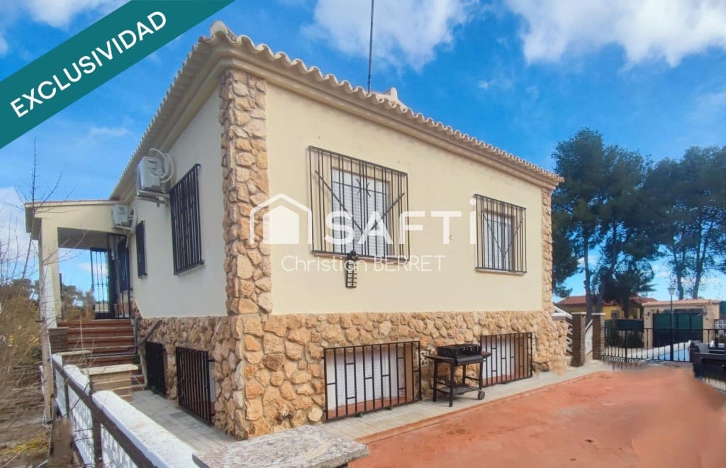 6 Zimmer Finca/Landgut zu verkaufen in Montserrat mit Pool - 375.000 € (Ref: 9595568)