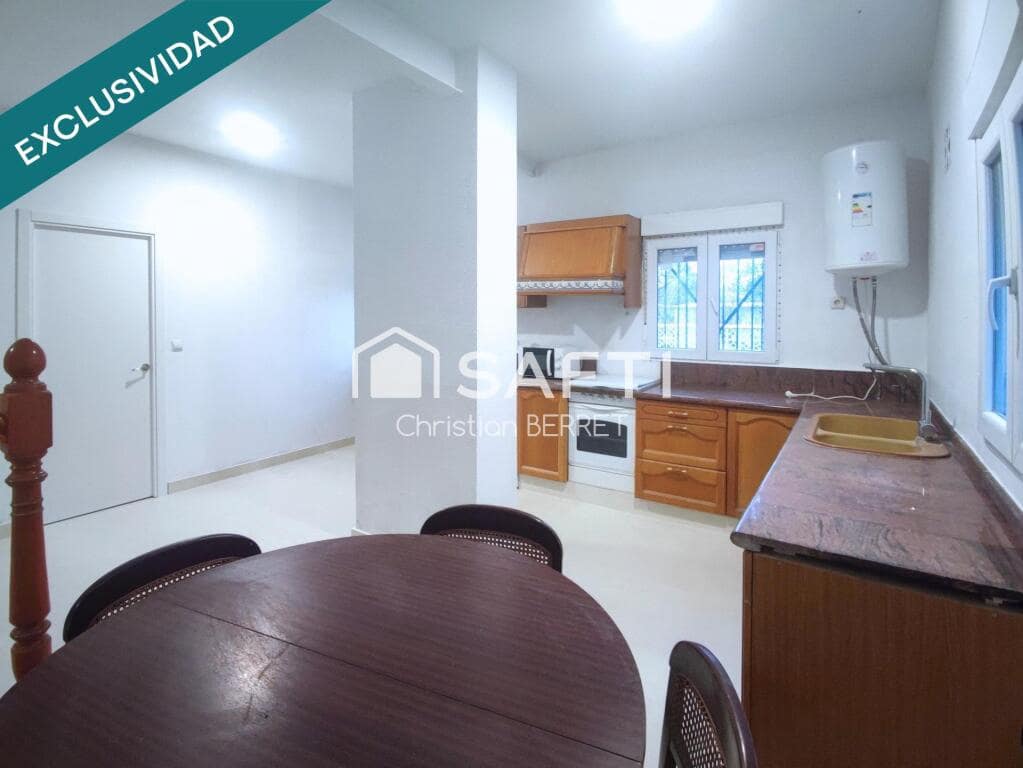 6 bedroom Finca/Country House for sale in Montserrat with pool - € 328,000 (Ref: 9595568)