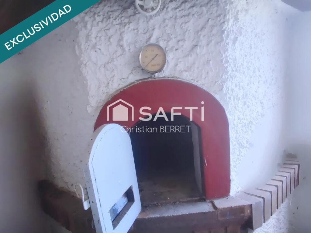 6 bedroom Finca/Country House for sale in Montserrat with pool - € 328,000 (Ref: 9595568)