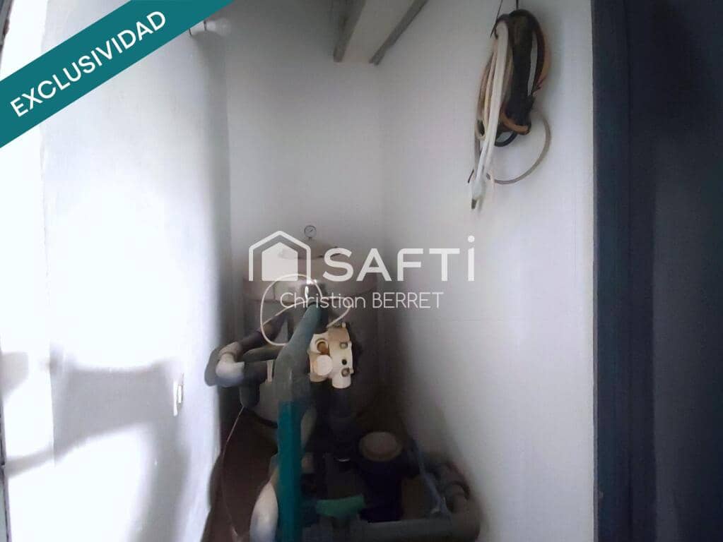 6 bedroom Finca/Country House for sale in Montserrat with pool - € 328,000 (Ref: 9595568)