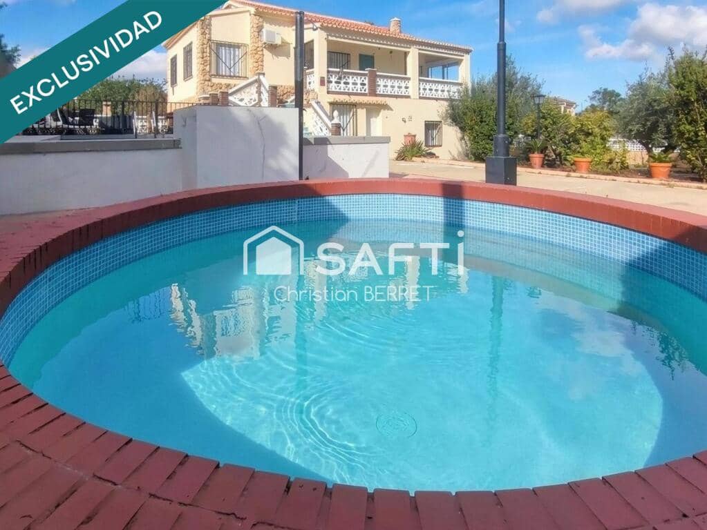 6 bedroom Finca/Country House for sale in Montserrat with pool - € 328,000 (Ref: 9595568)
