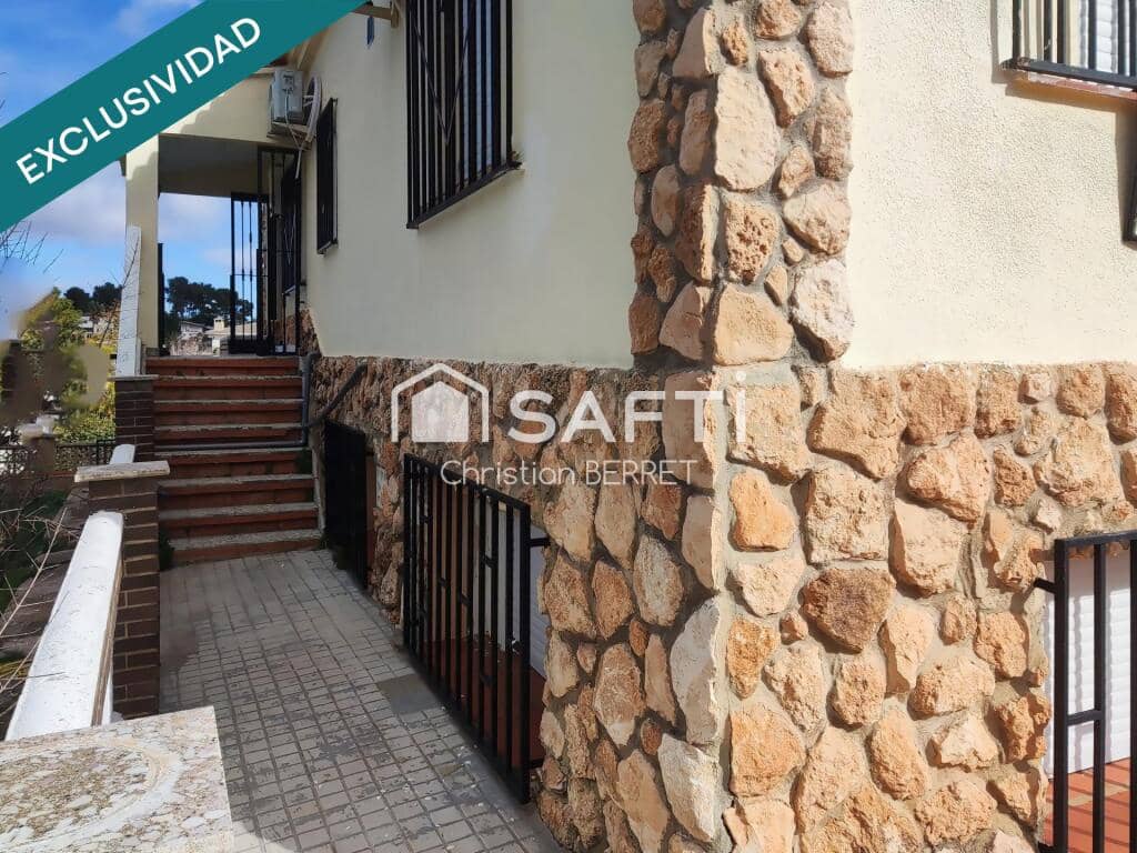 6 bedroom Finca/Country House for sale in Montserrat with pool - € 328,000 (Ref: 9595568)