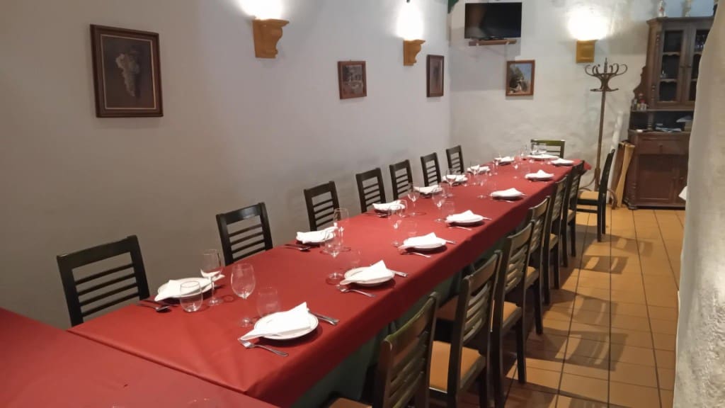 3 bedroom Finca/Country House for sale in Navahermosa - € 299,000 (Ref: 9595572)