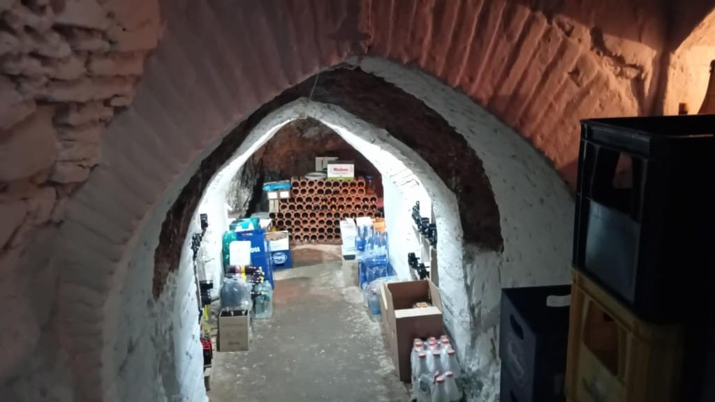 3 bedroom Finca/Country House for sale in Navahermosa - € 299,000 (Ref: 9595572)