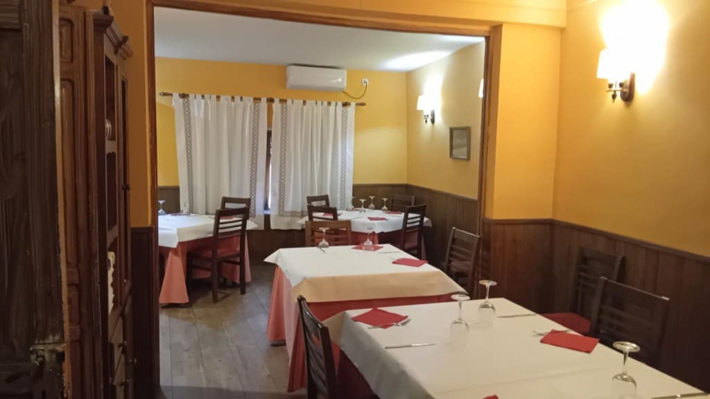 3 bedroom Finca/Country House for sale in Navahermosa - € 299,000 (Ref: 9595572)