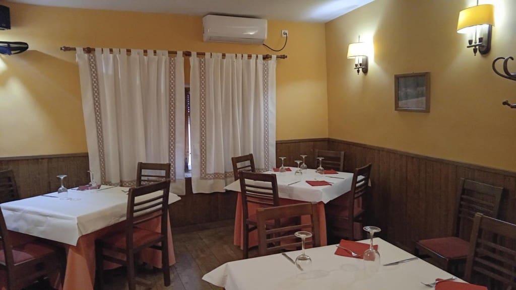 3 bedroom Finca/Country House for sale in Navahermosa - € 299,000 (Ref: 9595572)