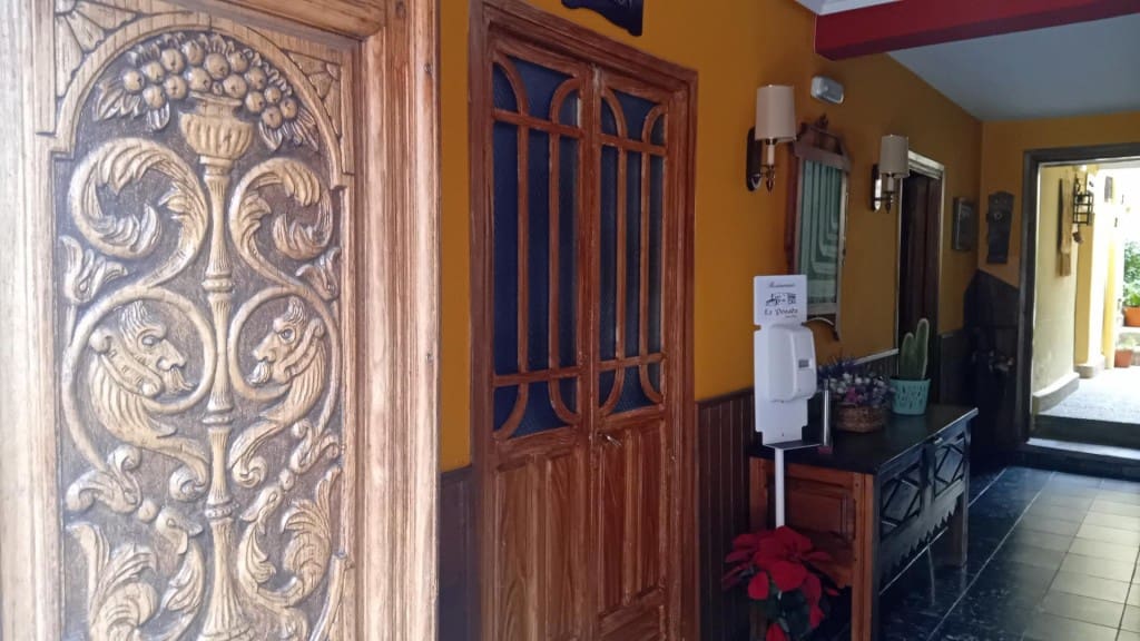 3 bedroom Finca/Country House for sale in Navahermosa - € 299,000 (Ref: 9595572)