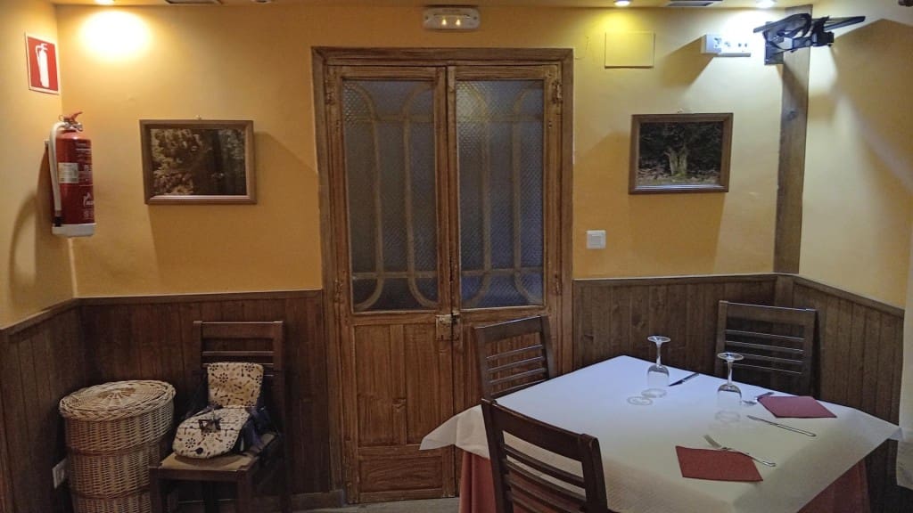 3 bedroom Finca/Country House for sale in Navahermosa - € 299,000 (Ref: 9595572)