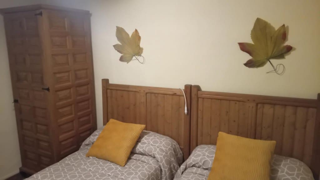 3 bedroom Finca/Country House for sale in Navahermosa - € 299,000 (Ref: 9595572)