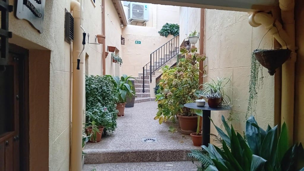 3 bedroom Finca/Country House for sale in Navahermosa - € 299,000 (Ref: 9595572)